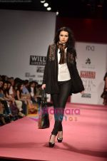 Model walks the ramp for Ritu Kumar show on Wills Lifestyle India Fashion Week 2011 - Day 2 in Delhi on 7th April 2011 (22).JPG